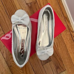 Nina Sparkling White Ballet Flats with Bow